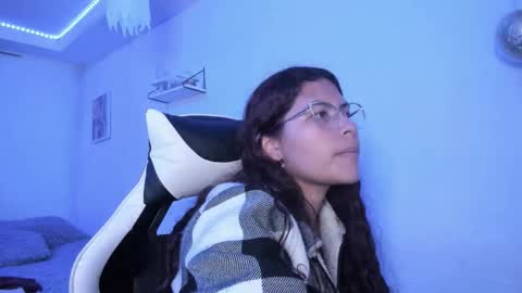  Lady  online show from October 19, 3:44 am