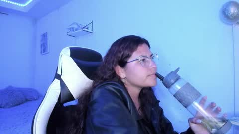  Lady  online show from November 25, 3:27 am