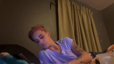 Snapshot of ladybug9097 chatting on December 21, 7:45 am RockStar Couple online show from December 21, 7:45 am