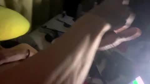 Snapshot of ladybug9097 chatting on December 19, 7:29 am RockStar Couple online show from December 19, 7:29 am