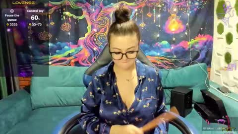 LadyDrummer online show from December 16, 11:00 pm