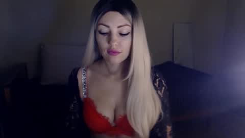 Snapshot of ladymoonlight8 chatting on January 18, 2:12 pm Monika online show from January 18, 2:12 pm