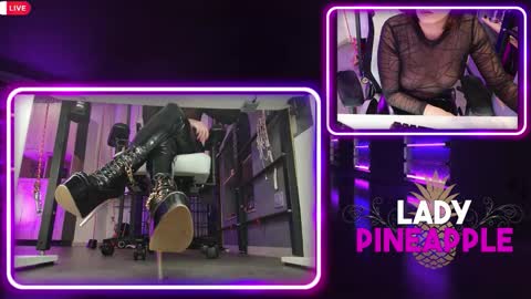 ladypineapple01 online show from November 17, 8:11 pm