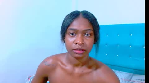 laura online show from January 25, 11:11 pm