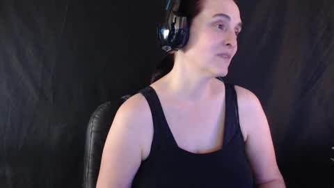 LadySlate online show from February 1, 1:55 am