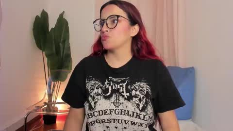 Snapshot of laia_jonees chatting on September 28, 12:14 pm Laia online show from September 28, 12:14 pm