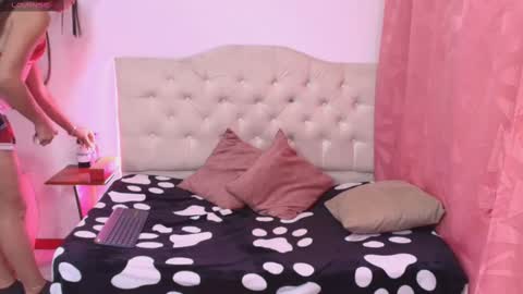 Camila online show from November 6, 5:10 am