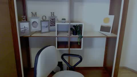 Snapshot of laimapinch_ chatting on September 28, 12:47 pm Laima online show from September 28, 12:47 pm