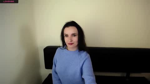 Snapshot of laimapinch_ chatting on October 12, 12:09 pm Laima online show from October 12, 12:09 pm