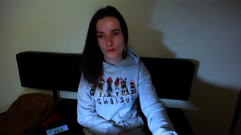 Snapshot of laimapinch_ chatting on December 20, 2:26 pm Laima online show from December 20, 2:26 pm