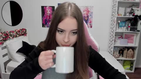 Kira online show from December 2, 11:02 pm