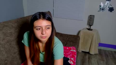 lala_fluffy online show from May 28, 7:56 pm