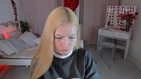 Laly online show from February 17, 11:31 am