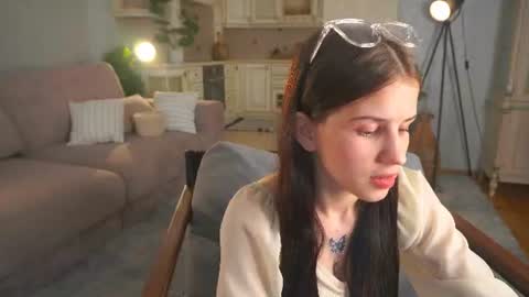 Emily online show from July 4, 3:43 am