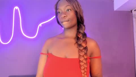Snapshot of lana__beaux chatting on September 15, 7:48 pm online show from September 15, 7:48 pm