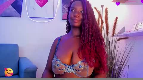 Snapshot of lana__beaux chatting on February 25, 1:20 am online show from February 25, 1:20 am