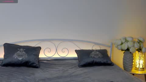 Liana online show from March 6, 2:29 pm