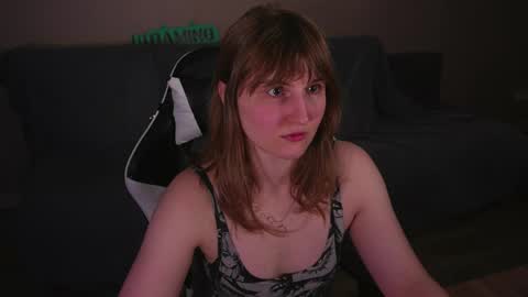 Kay online show from April 3, 7:32 pm