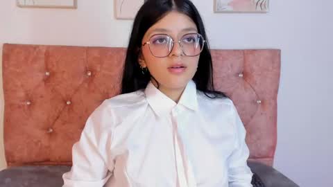 Snapshot of lana_dol chatting on March 8, 3:24 pm ... . . ... online show from March 8, 3:24 pm