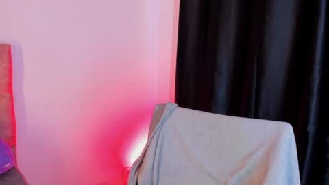 Snapshot of lana_dol chatting on February 19, 12:00 pm ... . . ... online show from February 19, 12:00 pm