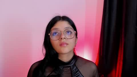 Snapshot of lana_dol chatting on March 3, 3:32 pm ... . . ... online show from March 3, 3:32 pm
