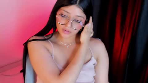 Snapshot of lana_dol chatting on February 18, 6:26 pm ... . . ... online show from February 18, 6:26 pm