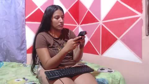 Snapshot of lana_robertt chatting on February 28, 10:17 pm lana_robertt online show from February 28, 10:17 pm