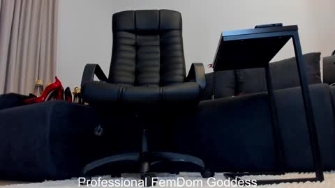 Lana VIP online show from January 10, 8:15 pm