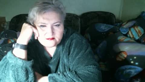 lanacat555 online show from February 5, 6:55 pm