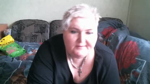 lanacat555 online show from March 4, 10:35 am