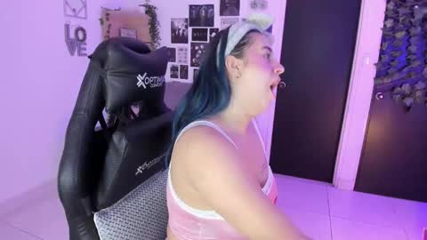 lanaherondale_ online show from December 5, 9:30 am