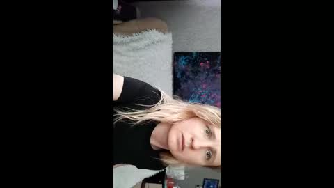 LanaviSmith online show from June 3, 6:27 am