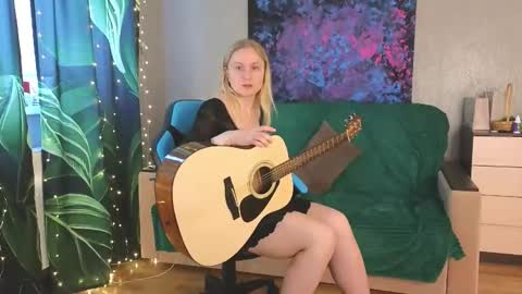 LanaviSmith online show from February 24, 6:49 am