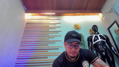 Lance  Max  online show from April 11, 6:40 am