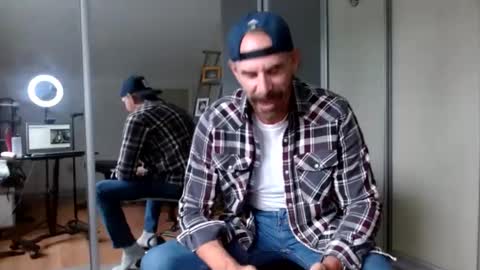 Lance online show from October 7, 6:26 pm