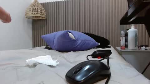 Lancelot V. online show from November 10, 6:16 am