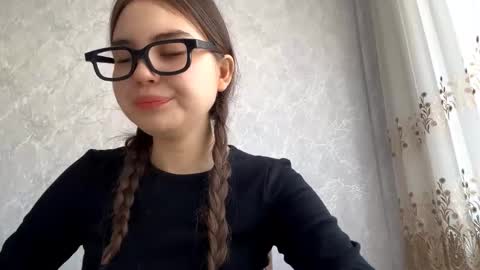 Alice online show from March 18, 5:02 am