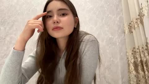 Alice online show from April 18, 2:30 pm