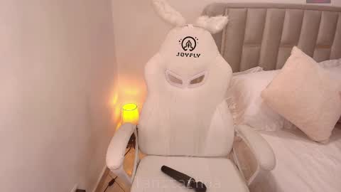 Lina online show from February 24, 12:52 am