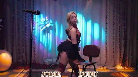 lankwaifong_cindy online show from May 17, 12:25 pm