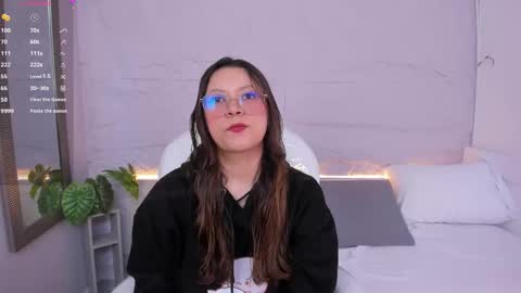 Lanna online show from May 15, 12:13 pm