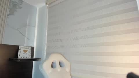 Snapshot of lanna_as chatting on March 3, 6:03 pm lanna_as online show from March 3, 6:03 pm