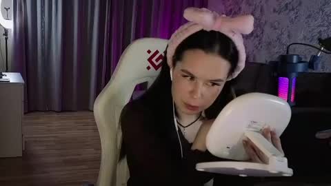 Monica online show from May 7, 7:48 am
