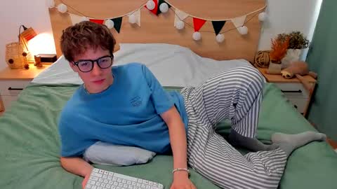 Fandi online show from November 14, 6:59 am