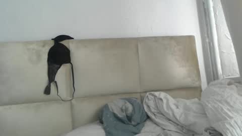 Snapshot of lantti chatting on February 22, 9:23 am lantti online show from February 22, 9:23 am
