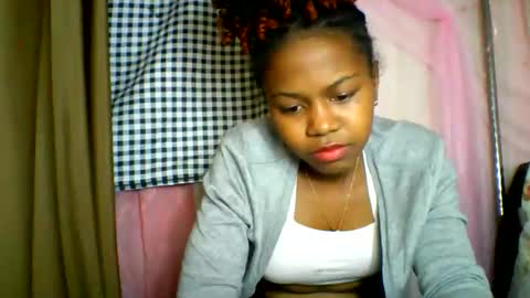 lara_belle online show from June 10, 1:49 am