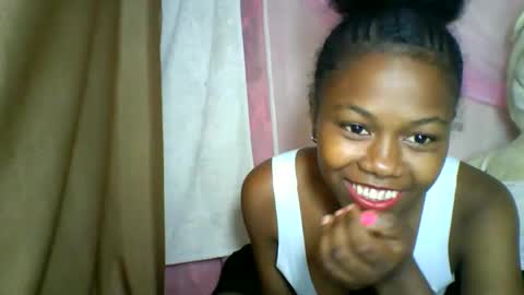 lara_belle online show from May 3, 9:10 pm