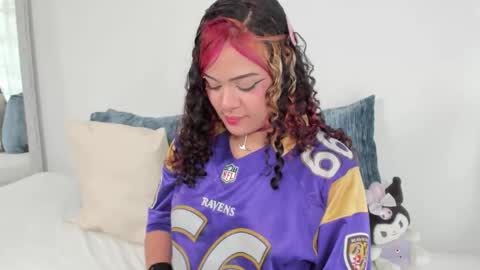 lara_desire online show from November 6, 5:05 pm