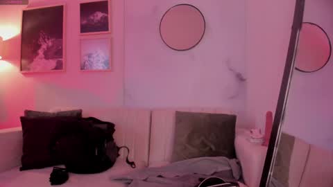 Snapshot of lara_madisson chatting on September 30, 5:40 am Lara Madisson online show from September 30, 5:40 am