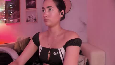 Snapshot of lara_madisson chatting on September 25, 6:09 am Lara Madisson online show from September 25, 6:09 am